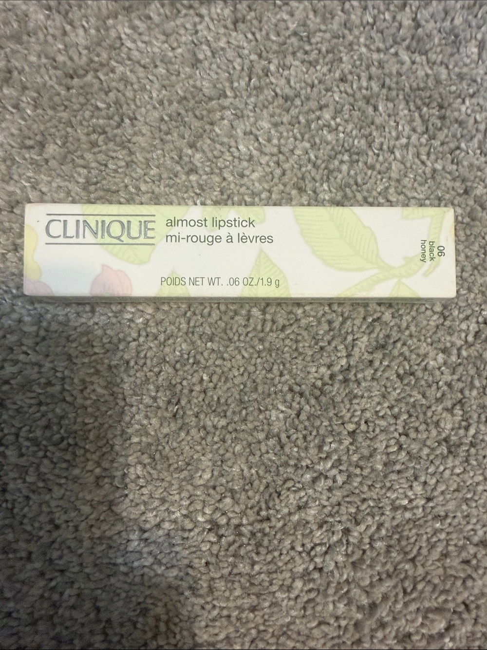 Clinique Almost Lipstick in Black Honey - Neutral Pink Box
